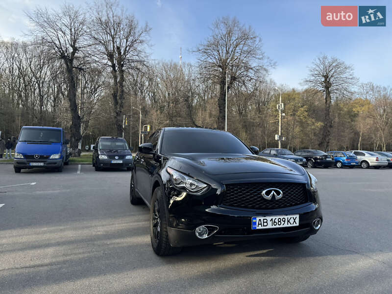 Позашляховик / Кросовер Infiniti QX70 2017 в Вінниці