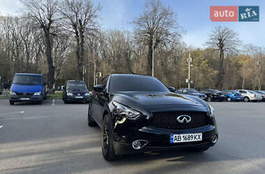 Позашляховик / Кросовер Infiniti QX70 2017 в 