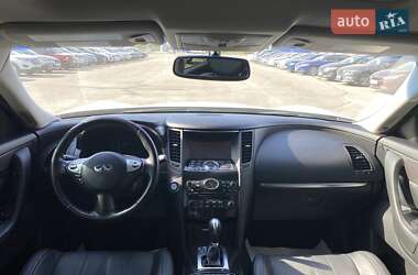 Внедорожник / Кроссовер Infiniti QX70 2015 в 