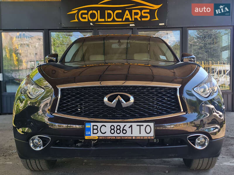 Позашляховик / Кросовер Infiniti QX70 2015 в 