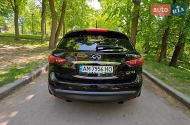 Внедорожник / Кроссовер Infiniti QX70 2013 в 