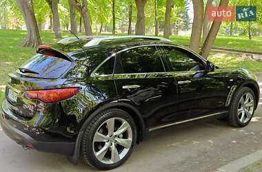 Внедорожник / Кроссовер Infiniti QX70 2013 в 