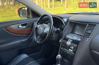 Внедорожник / Кроссовер Infiniti QX70 2014 в 