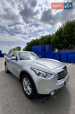 Внедорожник / Кроссовер Infiniti QX70 2016 в 