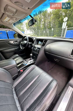 Внедорожник / Кроссовер Infiniti QX70 2016 в 