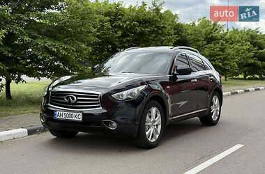 Внедорожник / Кроссовер Infiniti QX70 2013 в 