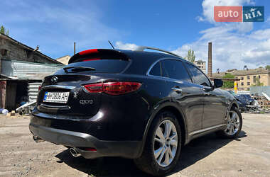 Позашляховик / Кросовер Infiniti QX70 2015 в 