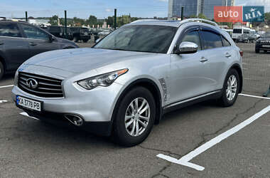 Позашляховик / Кросовер Infiniti QX70 2013 в Києві