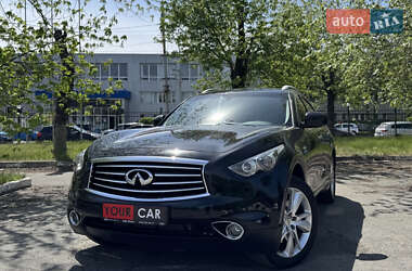 Позашляховик / Кросовер Infiniti QX70 2015 в Києві