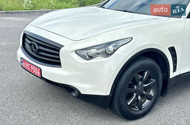 Внедорожник / Кроссовер Infiniti QX70 2016 в 