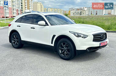 Внедорожник / Кроссовер Infiniti QX70 2016 в 