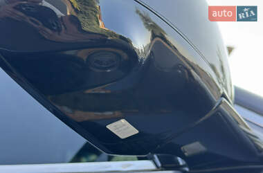 Позашляховик / Кросовер Infiniti QX70 2013 в 