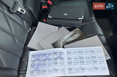 Позашляховик / Кросовер Infiniti QX70 2013 в 