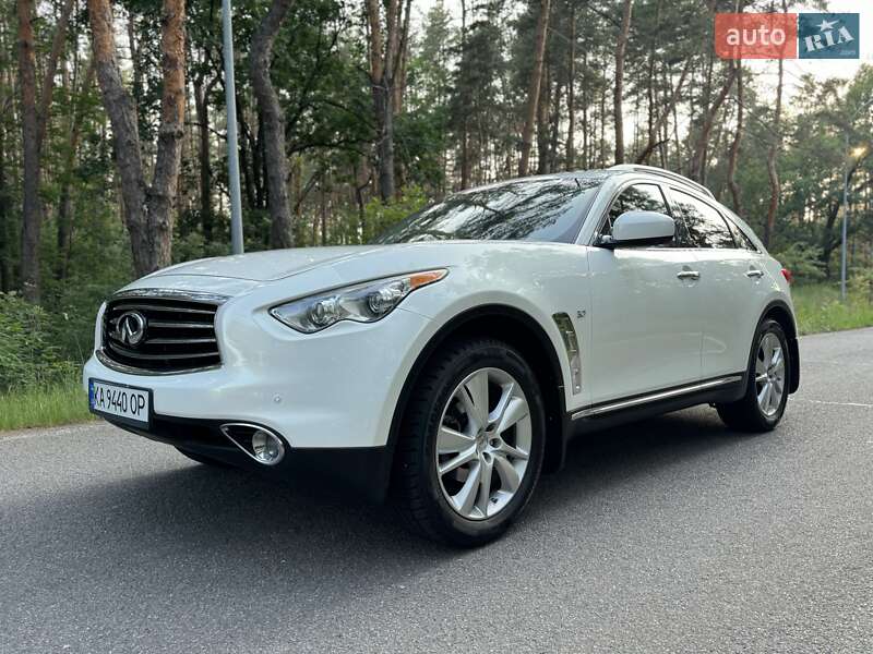 Внедорожник / Кроссовер Infiniti QX70 2014 в Киеве