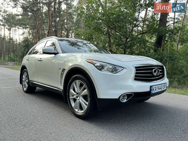 Внедорожник / Кроссовер Infiniti QX70 2014 в Киеве