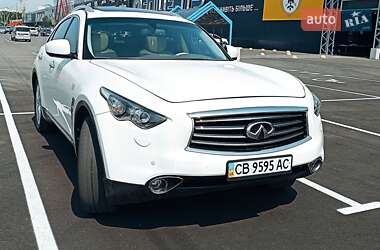 Внедорожник / Кроссовер Infiniti QX70 2014 в 