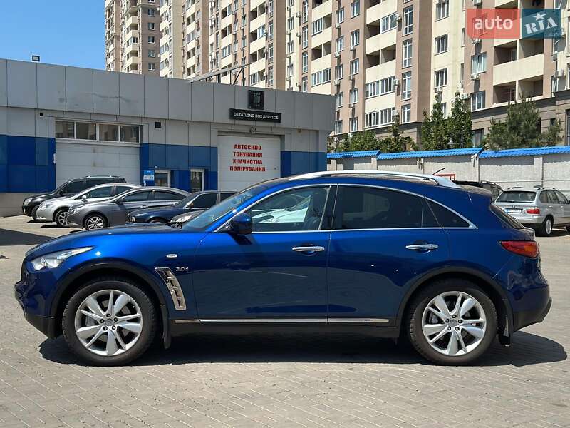Позашляховик / Кросовер Infiniti QX70 2016 в Одесі