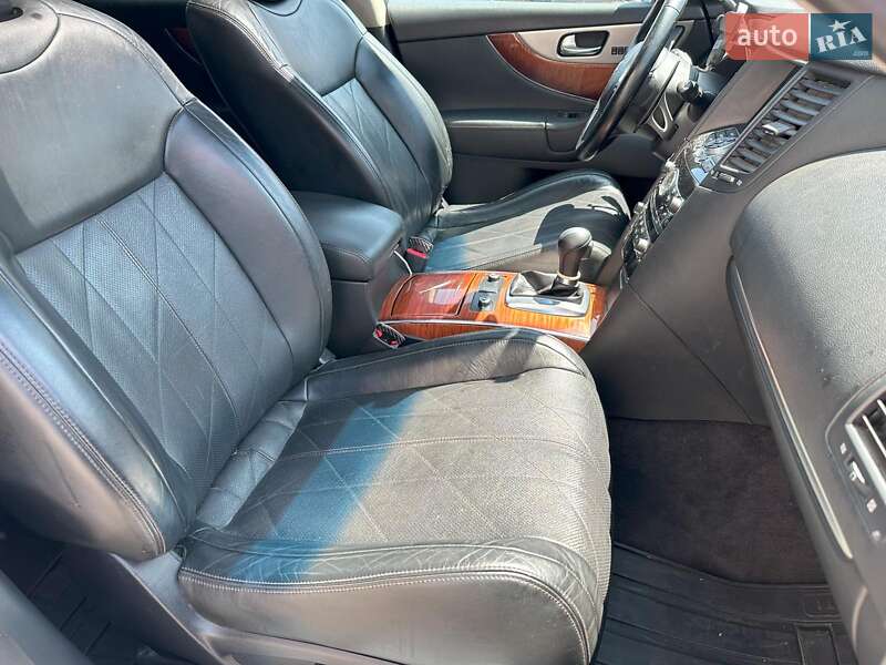 Позашляховик / Кросовер Infiniti QX70 2016 в Одесі