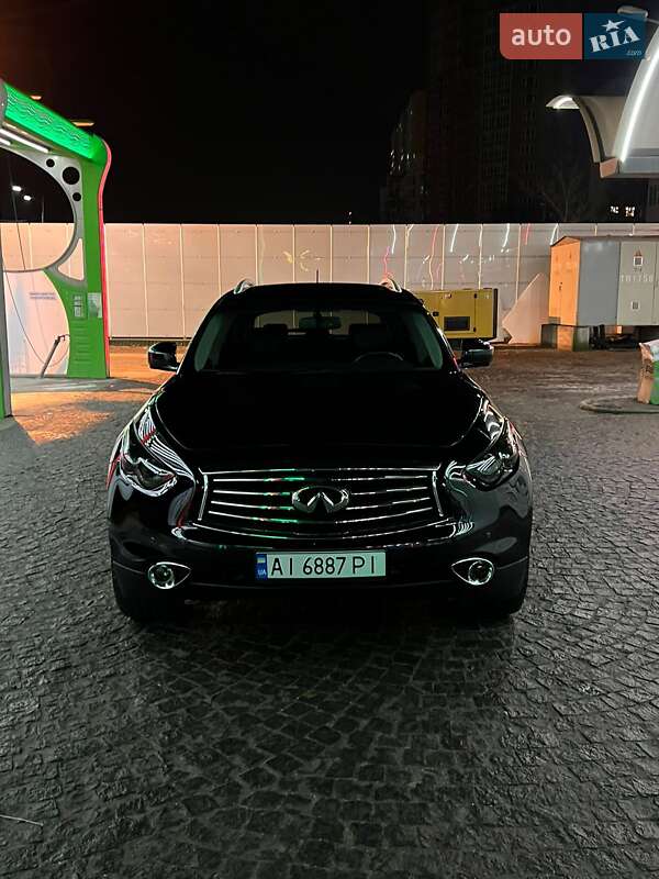 Внедорожник / Кроссовер Infiniti QX70 2014 в Киеве