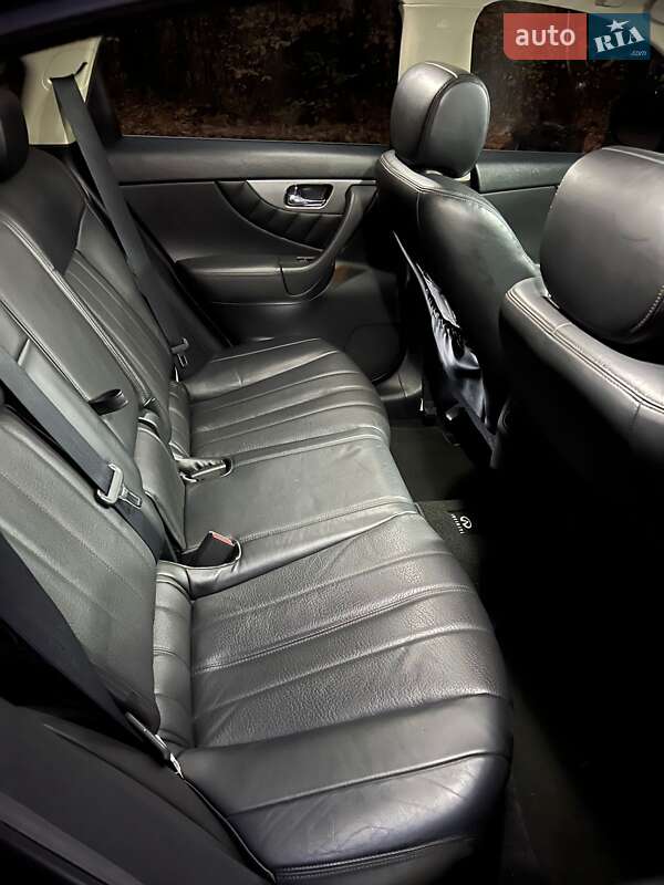 Внедорожник / Кроссовер Infiniti QX70 2014 в Киеве