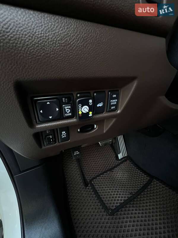 Внедорожник / Кроссовер Infiniti QX70 2013 в Киеве