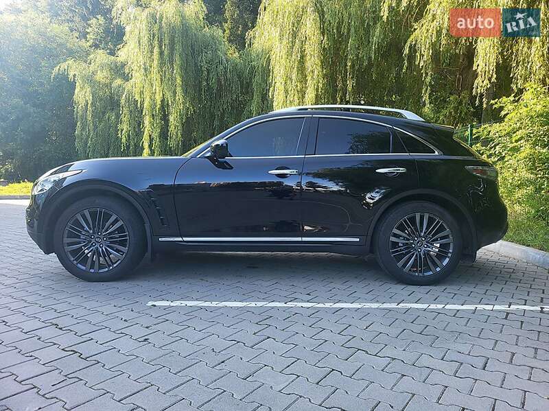 Infiniti QX70 2017