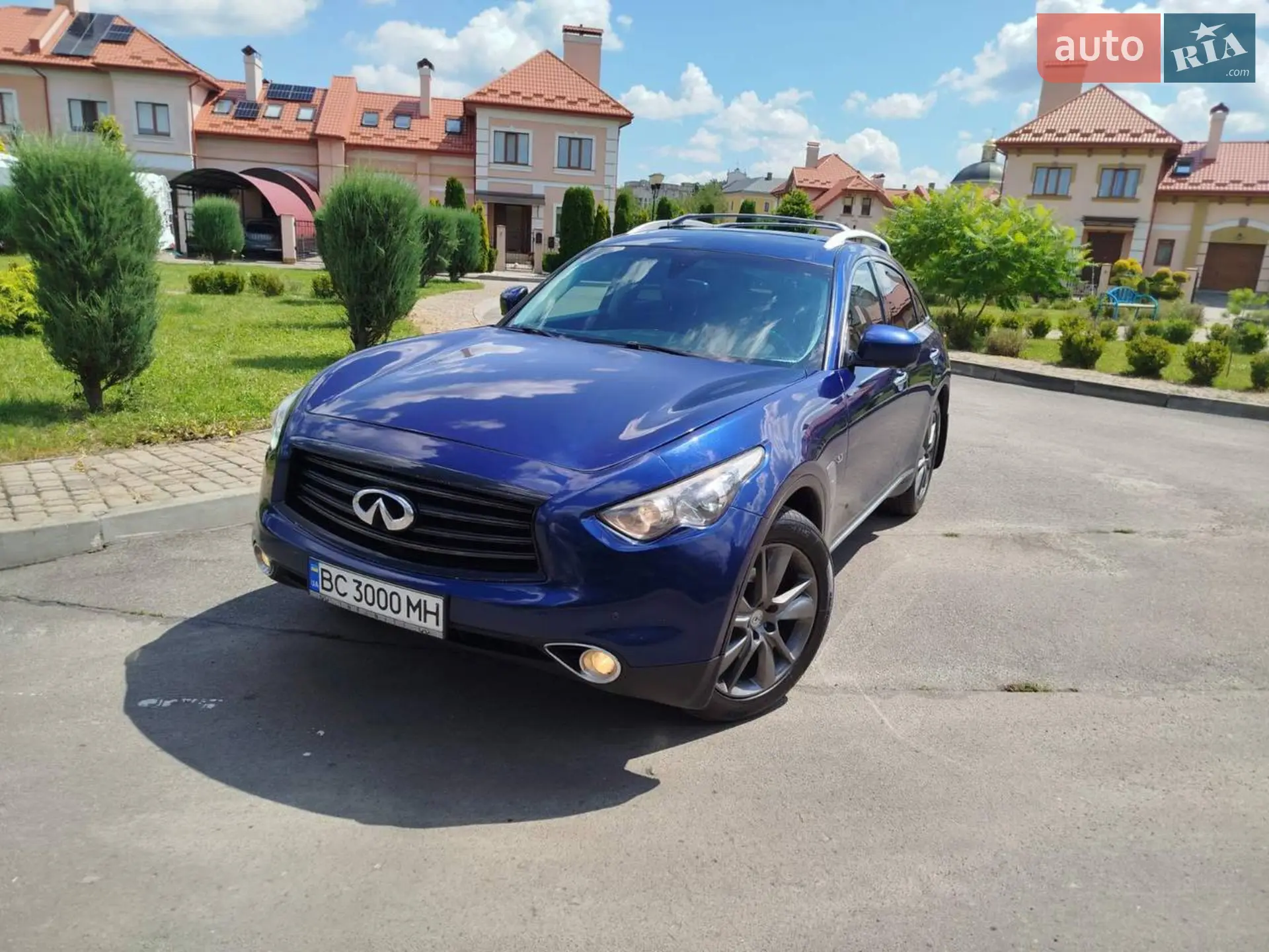 Infiniti QX70 2015