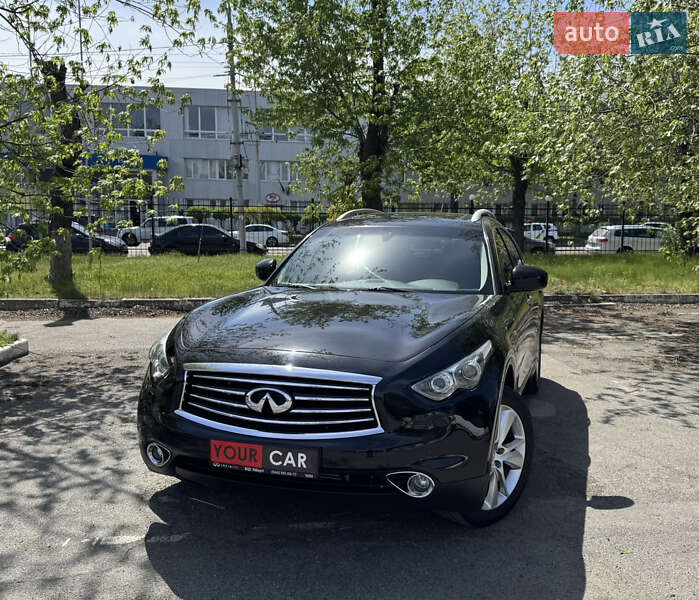 Позашляховик / Кросовер Infiniti QX70 2015 в Києві