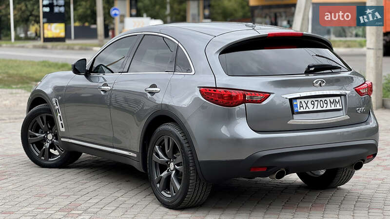 Позашляховик / Кросовер Infiniti QX70 2016 в Харкові