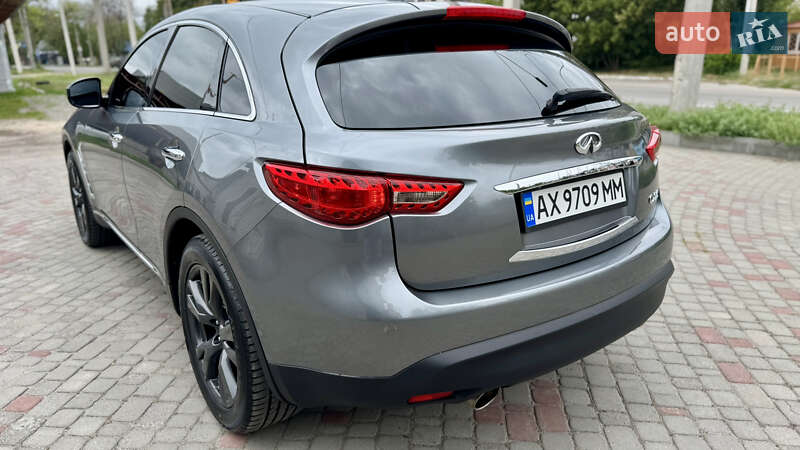 Позашляховик / Кросовер Infiniti QX70 2016 в Харкові