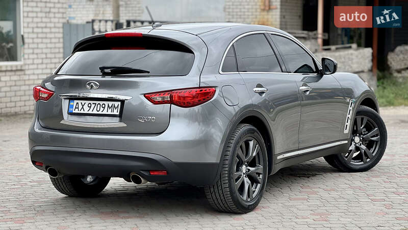 Позашляховик / Кросовер Infiniti QX70 2016 в Харкові