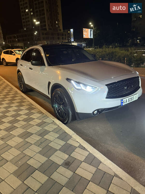Внедорожник / Кроссовер Infiniti QX70 2017 в Киеве