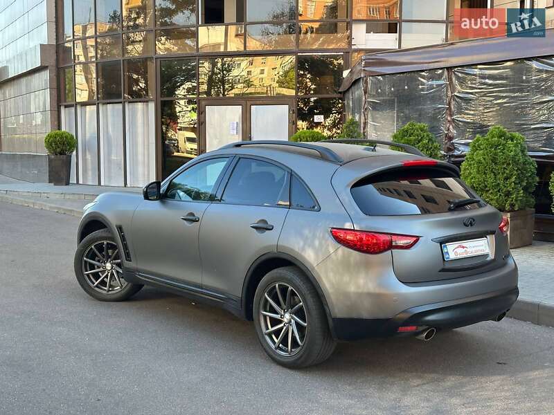 Внедорожник / Кроссовер Infiniti QX70 2015 в Одессе фото 17 Внедорожник / Кроссовер Infiniti QX70 2015 в Одессе