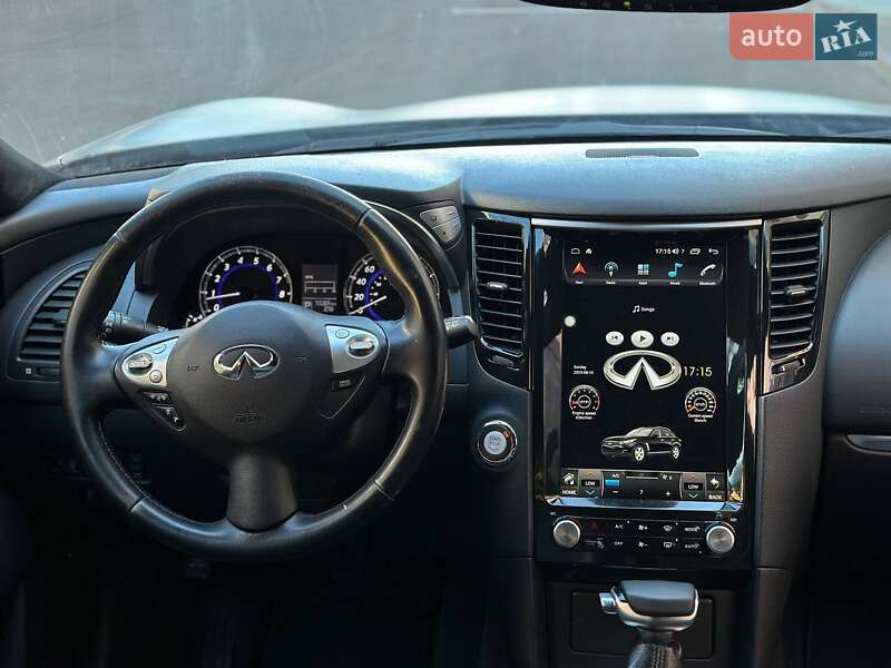 Внедорожник / Кроссовер Infiniti QX70 2015 в Одессе фото 21 Внедорожник / Кроссовер Infiniti QX70 2015 в Одессе