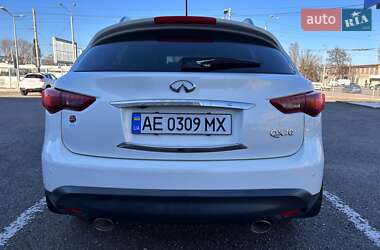 Внедорожник / Кроссовер Infiniti QX70 2015 в Днепре