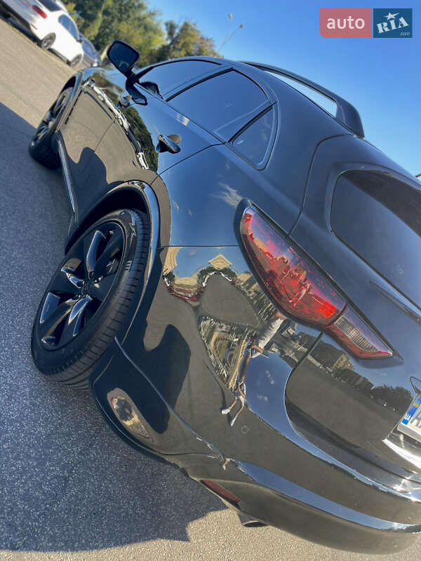 Внедорожник / Кроссовер Infiniti QX70 2013 в Харькове