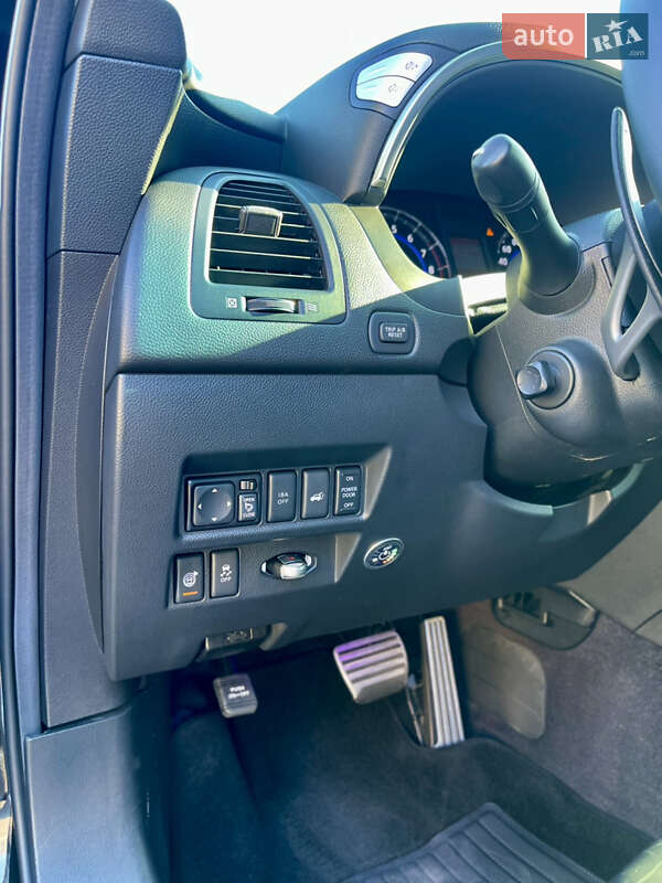 Внедорожник / Кроссовер Infiniti QX70 2013 в Харькове