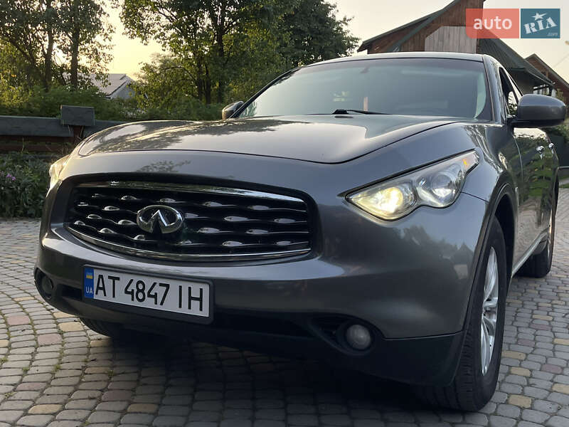 Внедорожник / Кроссовер Infiniti QX70 2017 в Коломые фото 8 Внедорожник / Кроссовер Infiniti QX70 2017 в Коломые