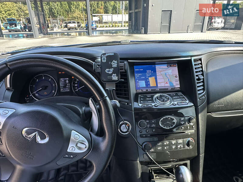 Внедорожник / Кроссовер Infiniti QX70 2015 в Виннице фото 16 Внедорожник / Кроссовер Infiniti QX70 2015 в Виннице