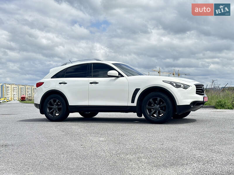 Внедорожник / Кроссовер Infiniti QX70 2016 в Виннице