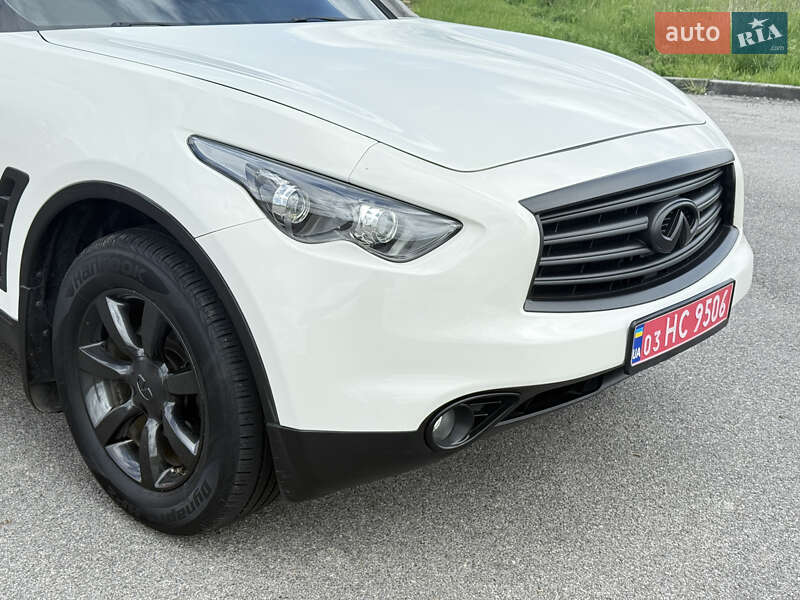 Внедорожник / Кроссовер Infiniti QX70 2016 в Виннице