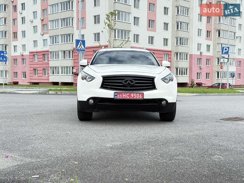 Внедорожник / Кроссовер Infiniti QX70 2016 в Виннице