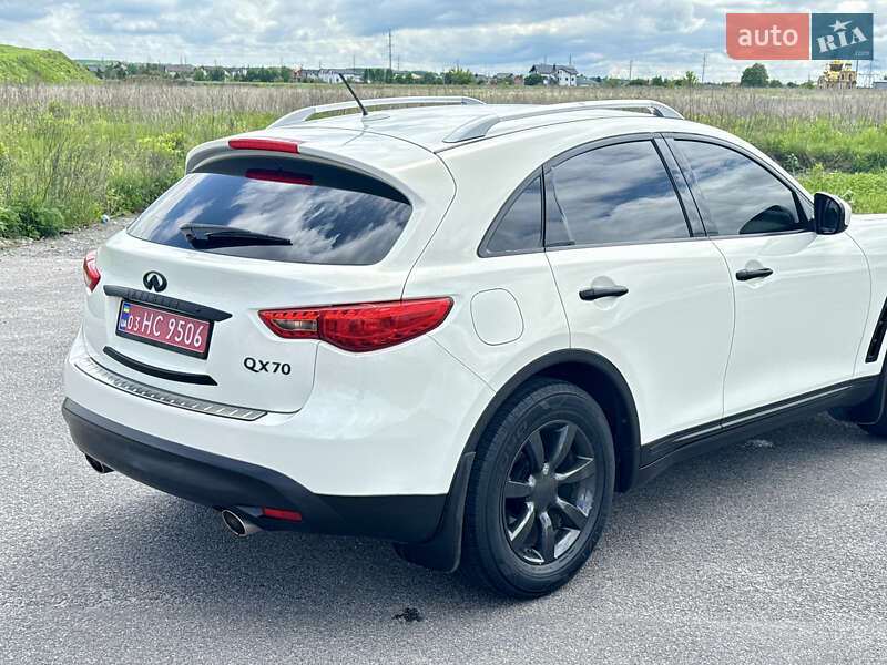 Внедорожник / Кроссовер Infiniti QX70 2016 в Виннице