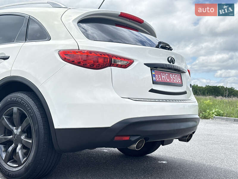 Внедорожник / Кроссовер Infiniti QX70 2016 в Виннице