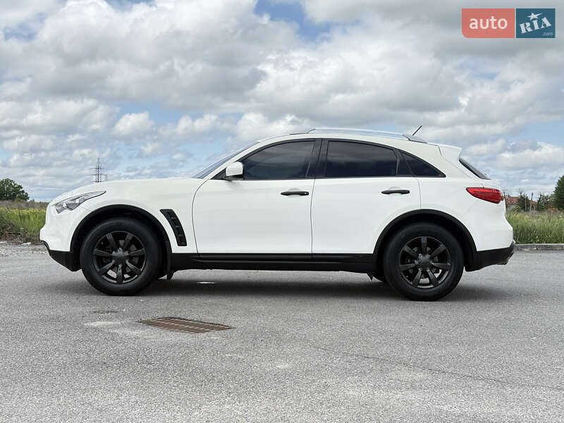 Внедорожник / Кроссовер Infiniti QX70 2016 в Виннице
