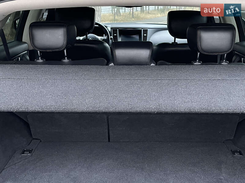 Внедорожник / Кроссовер Infiniti QX70 2015 в Одессе