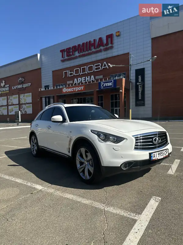 Infiniti QX70 2014