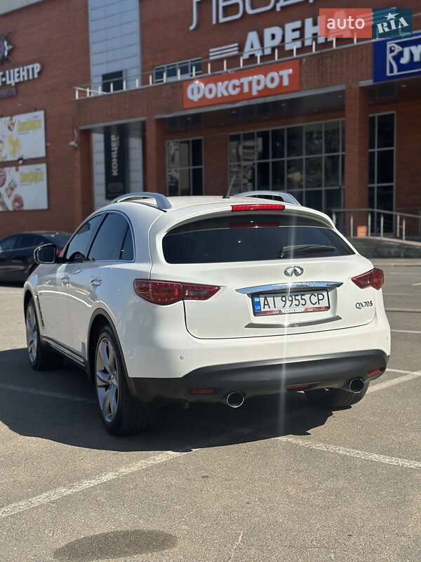 Внедорожник / Кроссовер Infiniti QX70 2014 в Броварах