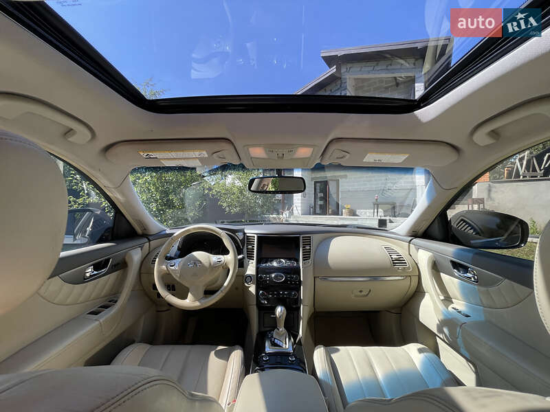 Внедорожник / Кроссовер Infiniti QX70 2015 в Белой Церкви фото 11 Внедорожник / Кроссовер Infiniti QX70 2015 в Белой Церкви