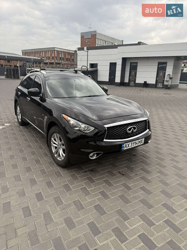 Внедорожник / Кроссовер Infiniti QX70 2016 в Харькове